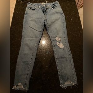 Levi’s 711 Skinny Ankle